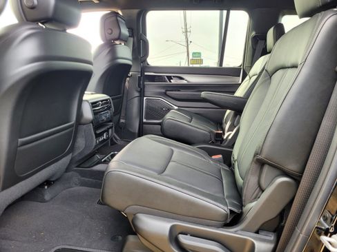 New 2026 Jeep Grand Wagoneer Limited image 3