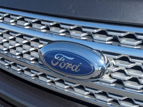 Used 2020 Ford Expedition Platinum image 10