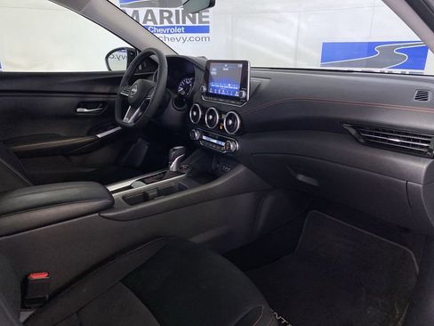 Used 2025 Nissan Sentra SR FWD image 32
