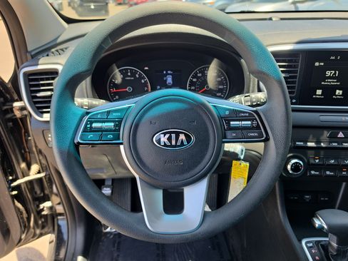 Used 2020 Kia Sportage LX FWD image 27