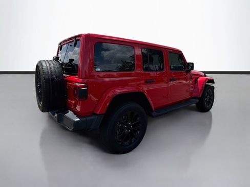 Used 2021 Jeep Wrangler Unlimited Sahara w/ Cold Weather Group AWD/4WD image 5