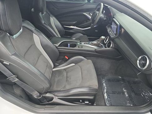 Certified 2021 Chevrolet Camaro SS image 30