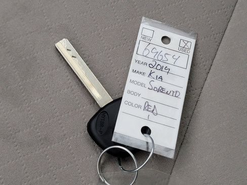 Used 2019 Kia Sorento LX image 28