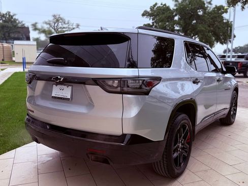 Used 2019 Chevrolet Traverse Premier w/ Redline Edition FWD image 6