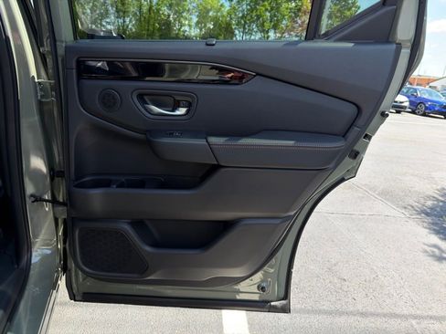 New 2026 Honda Pilot TrailSport image 25