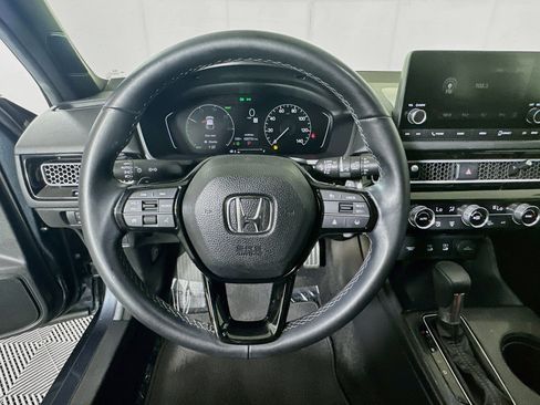 Used 2025 Honda Civic Sport image 15