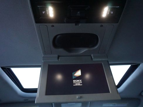 Used 2016 Chevrolet Suburban LTZ image 20