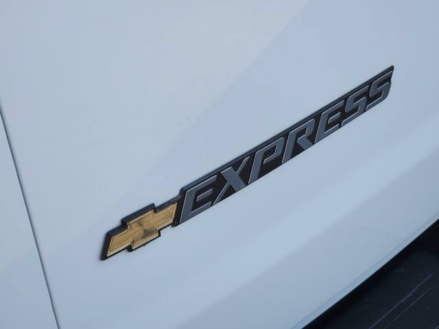 Used 2025 Chevrolet Express 3500 LS RWD image 8