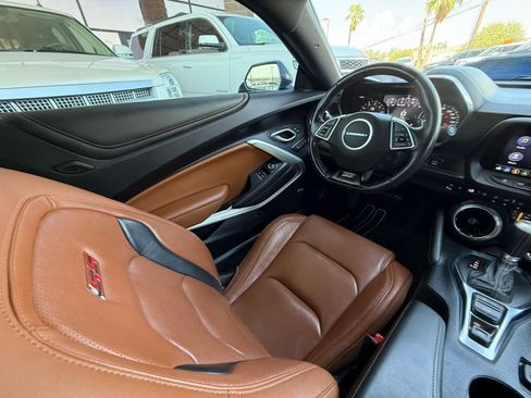 Used 2021 Chevrolet Camaro SS RWD image 36