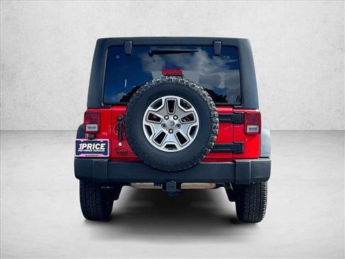 Used 2016 Jeep Wrangler Unlimited Rubicon w/ Connectivity Group image 4