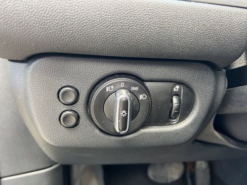 Used 2016 MINI Cooper Clubman image 26