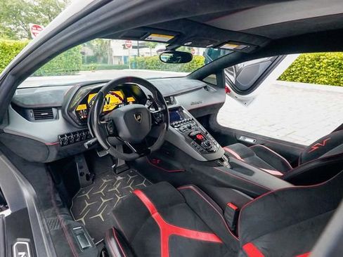Used 2016 Lamborghini Aventador LP 750-4 Superveloce AWD/4WD image 3
