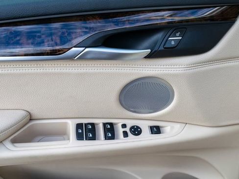 Used 2015 BMW X5 xDrive35i image 16