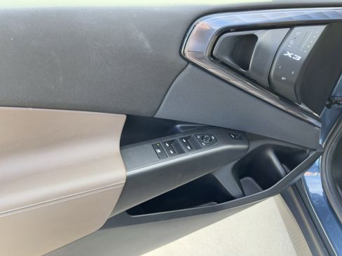 Certified 2025 BMW X3 xDrive30i image 14