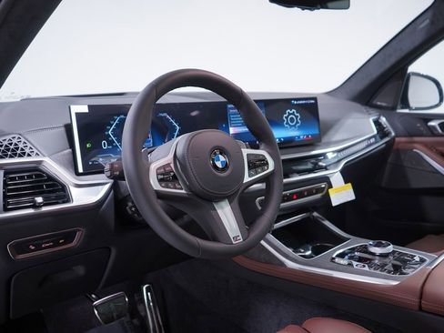 New 2026 BMW X7 xDrive40i w/ M Sport Package image 6