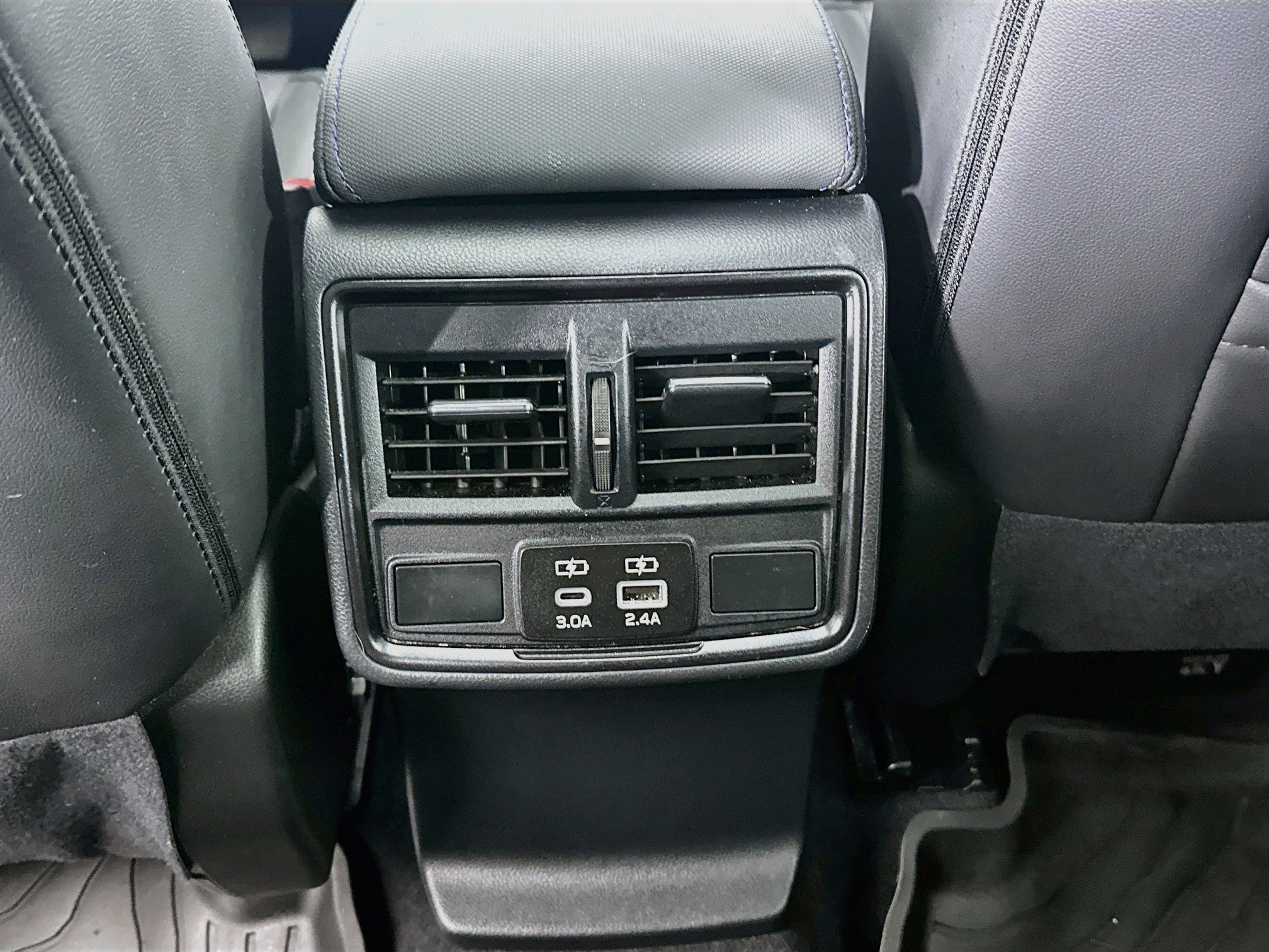 Used 2025 Subaru Forester Limited AWD/4WD image 28