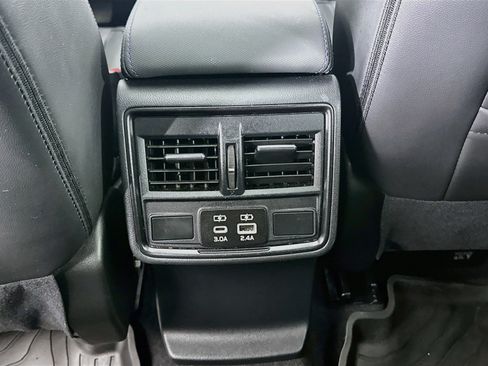 Used 2025 Subaru Forester Limited AWD/4WD image 28