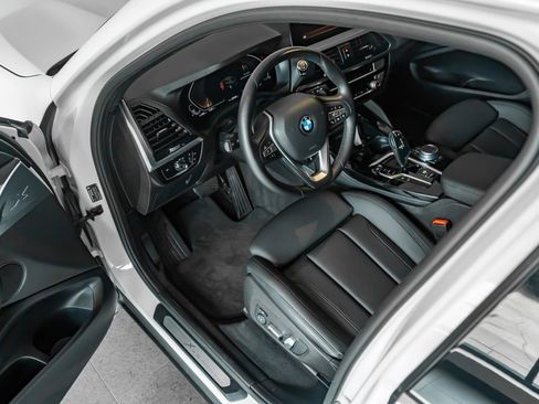 Used 2021 BMW X4 xDrive30i w/ Premium Package 3 AWD/4WD image 4
