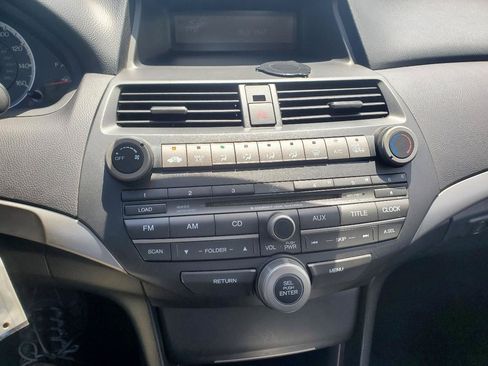 Used 2011 Honda Accord EX image 17