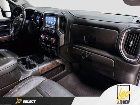 Used 2022 GMC Sierra 3500 Denali w/ Technology Package AWD/4WD image 33