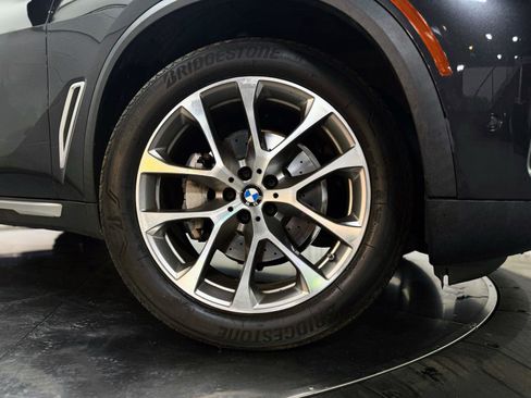 Used 2021 BMW X5 xDrive40i w/ Premium Package image 10