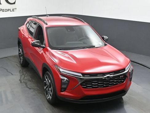 New 2026 Chevrolet Trax RS w/ Driver Confidence Package FWD image 25