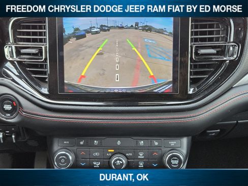 Used 2024 Dodge Durango GT RWD image 12