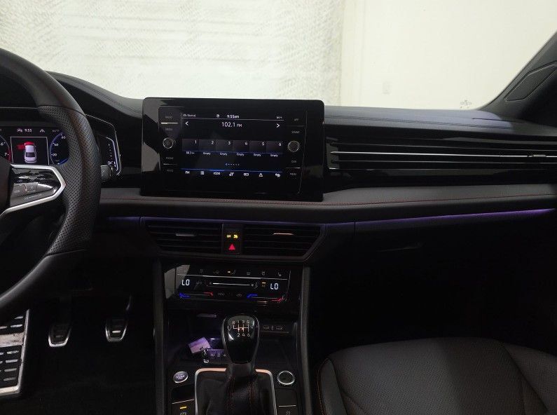Used 2025 Volkswagen Jetta GLI Autobahn FWD image 5