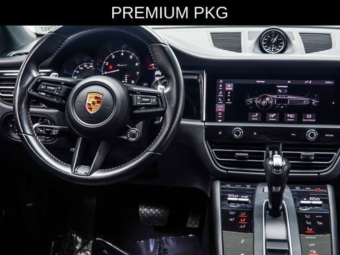 Used 2023 Porsche Macan Turbo AWD/4WD image 17