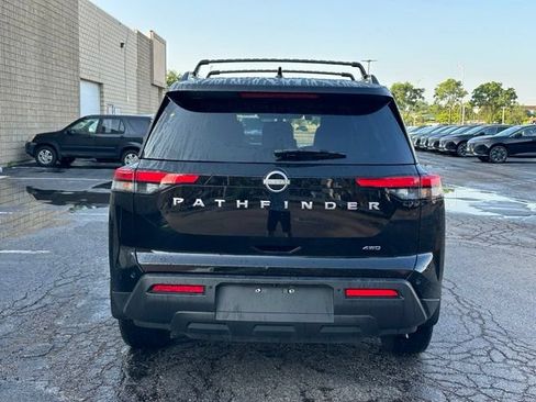 Certified 2025 Nissan Pathfinder SV AWD/4WD image 5