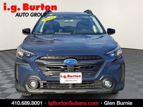 Used 2025 Subaru Outback Premium image 2