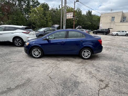 Used 2013 Chevrolet Sonic LT w/ Wheels and Fog Lamp Package FWD image 4