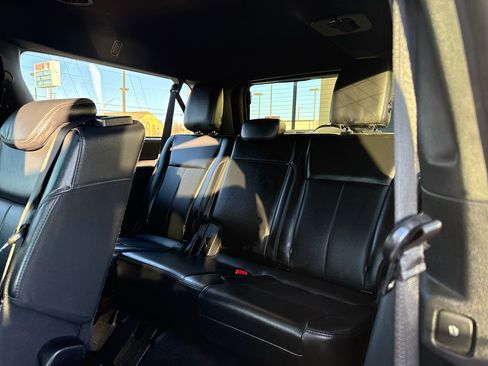 Used 2019 Ford Expedition Max XLT w/ Equipment Group 202A image 19