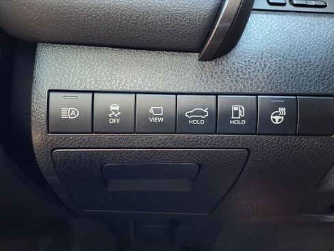 Used 2022 Toyota Camry XLE image 23