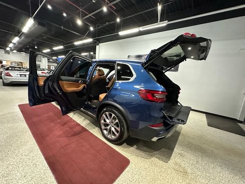 Used 2019 BMW X5 xDrive40i w/ Convenience Package image 56