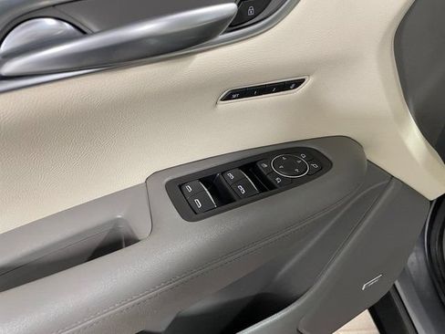 Used 2021 Cadillac XT5 Premium Luxury AWD/4WD image 23