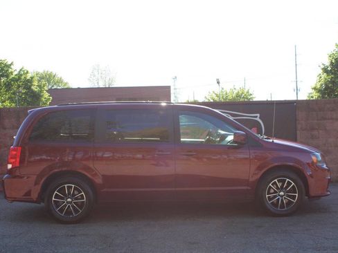 Used 2018 Dodge Grand Caravan GT FWD image 5
