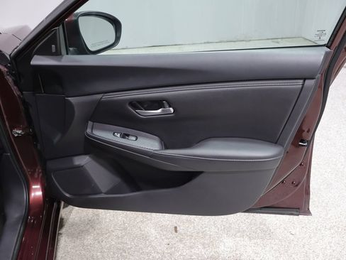 Used 2024 Nissan Sentra SV FWD image 23