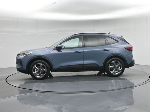Used 2025 Ford Escape ST-Line image 34