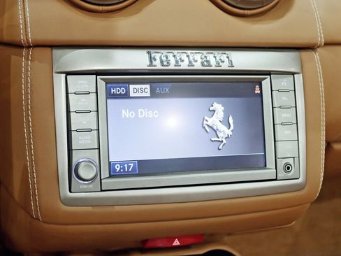 Used 2011 Ferrari California RWD image 22