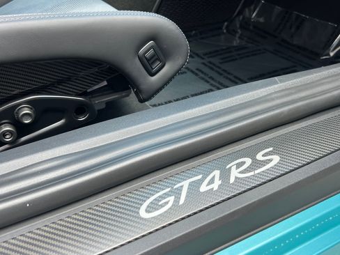 Used 2025 Porsche 718 Cayman GT4 RS RWD image 36