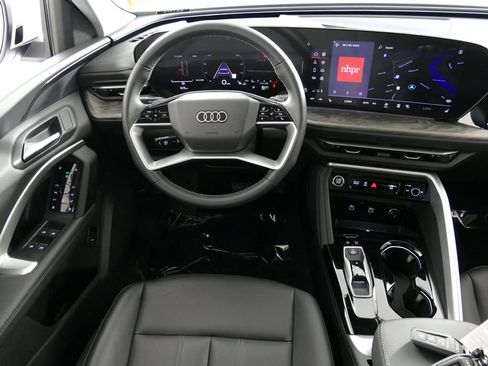 Certified 2025 Audi Q5 Premium w/ Convenience Package AWD/4WD image 27