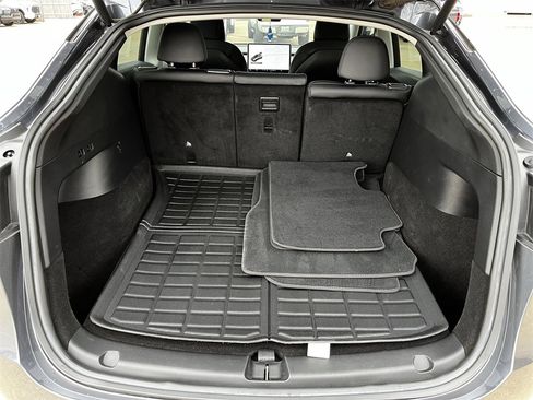 Used 2022 Tesla Model Y Performance image 26