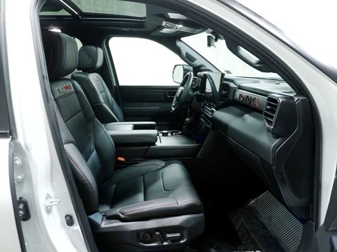Used 2024 Toyota Sequoia TRD Pro AWD/4WD image 18