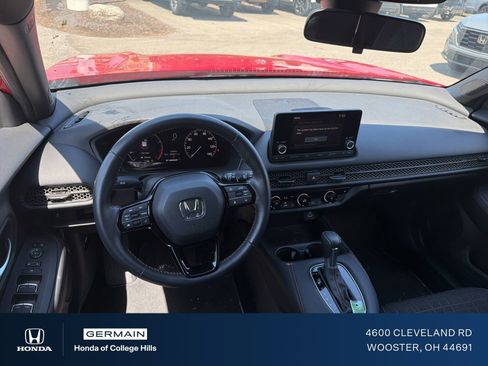 Used 2025 Honda HR-V Sport image 13