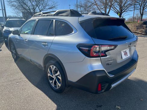 Certified 2021 Subaru Outback Limited w/ Popular Package #2 image 5