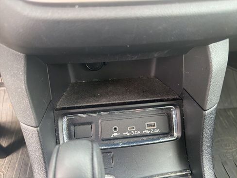 Used 2023 Subaru Ascent Limited image 22