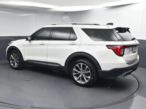 Used 2025 Ford Explorer Platinum w/ Ultimate Package AWD/4WD image 5