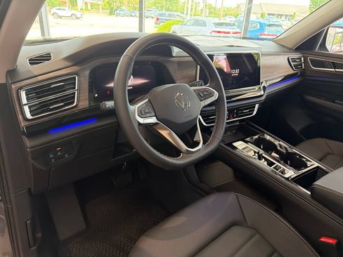 New 2026 Volkswagen Atlas SEL AWD/4WD image 8