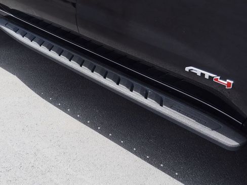 Certified 2022 GMC Sierra 1500 AT4 AWD/4WD image 11